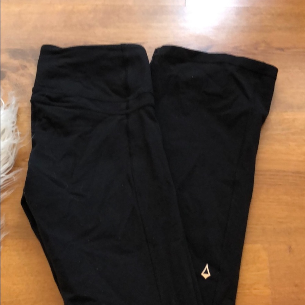 ivivva yoga pant
